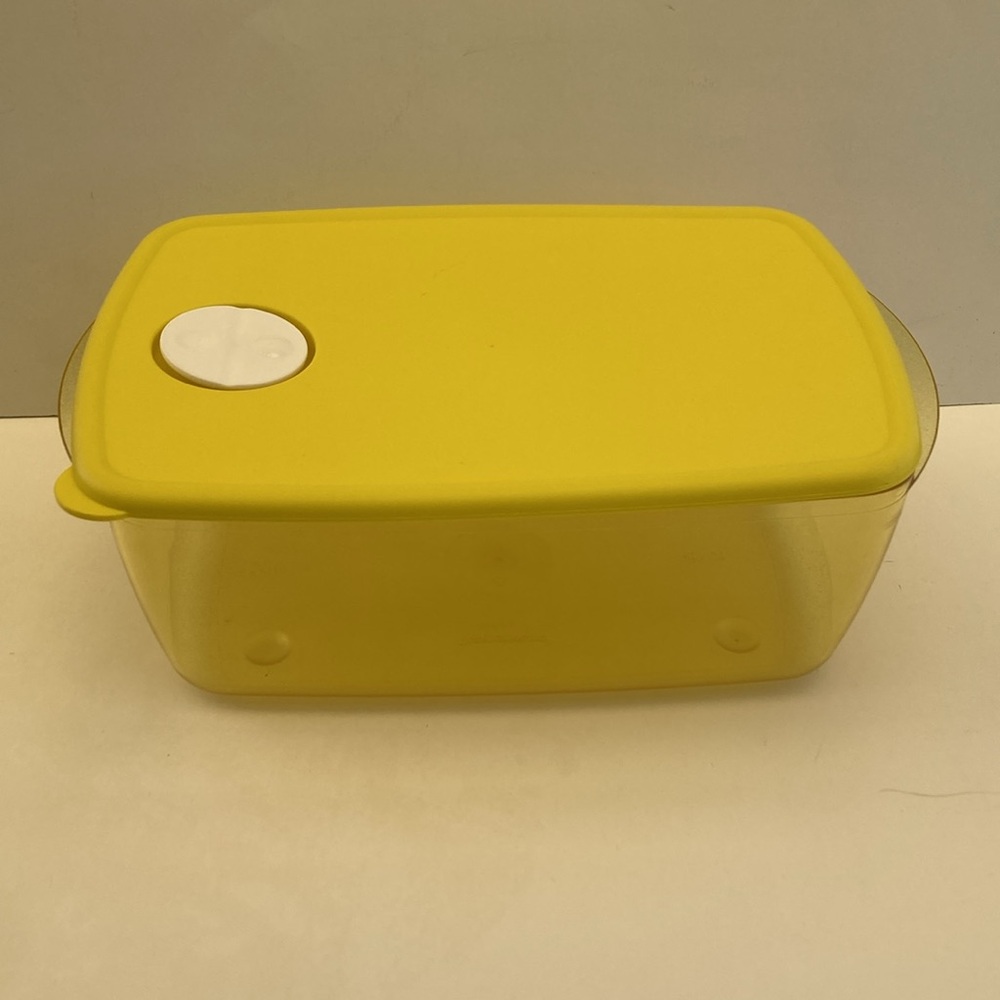Yellow Airtight Food Storage Container 3.5 Liter